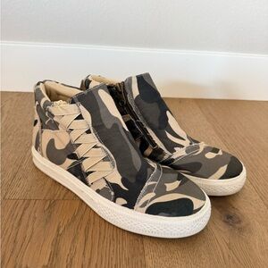 Camouflage High-Top Sneakers